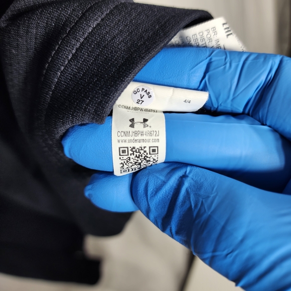 Under Armour Men's Black Polo Shirt - Picture 4 of 10